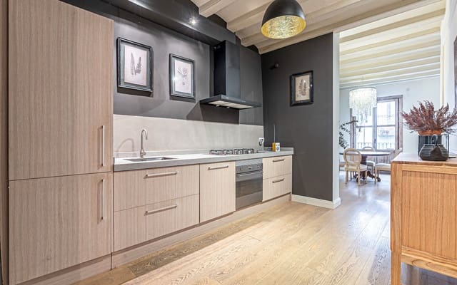 1 quarto Apartamento para venda em El Barri Gòtic, Barcelona cidade - 360 000 € (Ref: 9283478)