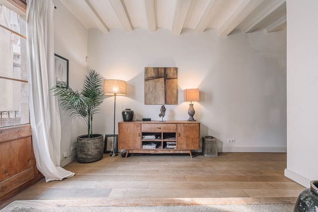 1 soveværelse Lejlighed til salg i El Barri Gòtic, Barcelona by - € 390.000 (Ref: 9283479)