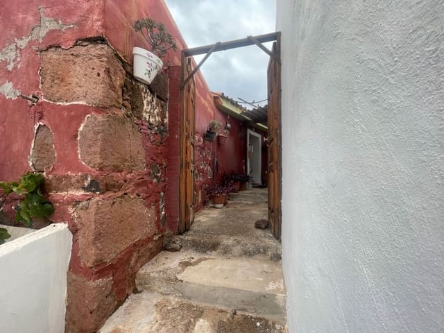 3 slaapkamer Finca/Landhuis te koop in Santa Lucía de Tirajana - € 251.150 (Ref: 9298987)