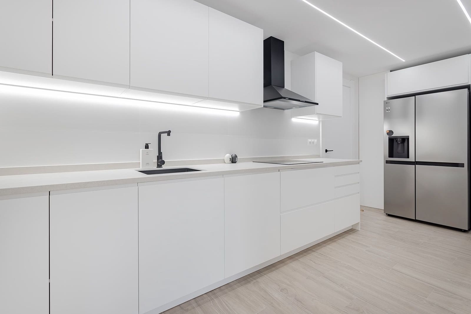 4 soveværelse Lejlighed til salg i Barcelona by - € 950.000 (Ref: 9308817)