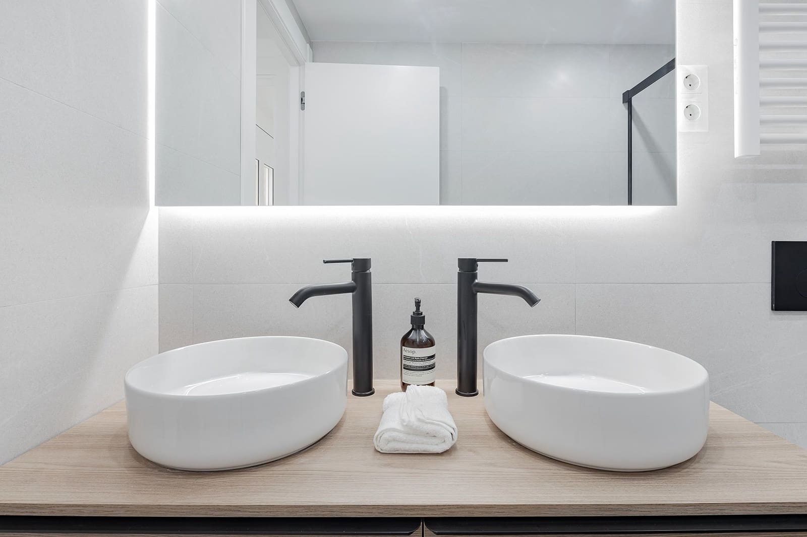 4 soveværelse Lejlighed til salg i Barcelona by - € 950.000 (Ref: 9308817)