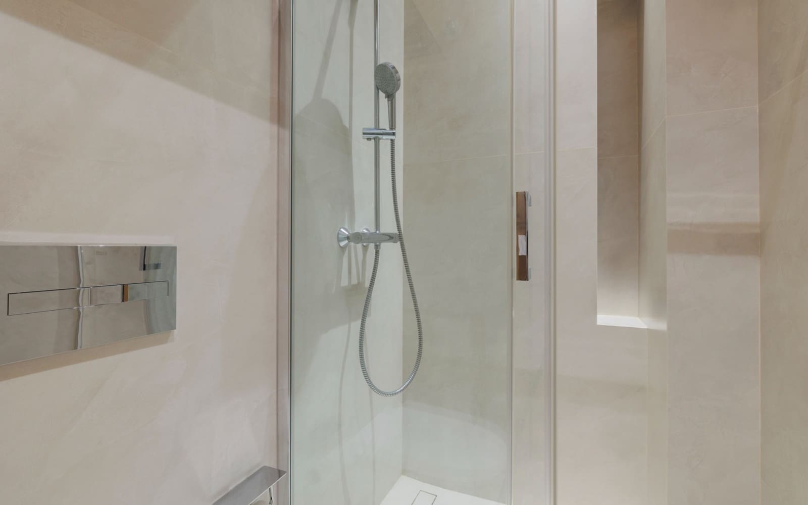 1 bedroom Flat for sale in Madrid city - € 695,000 (Ref: 9319894)