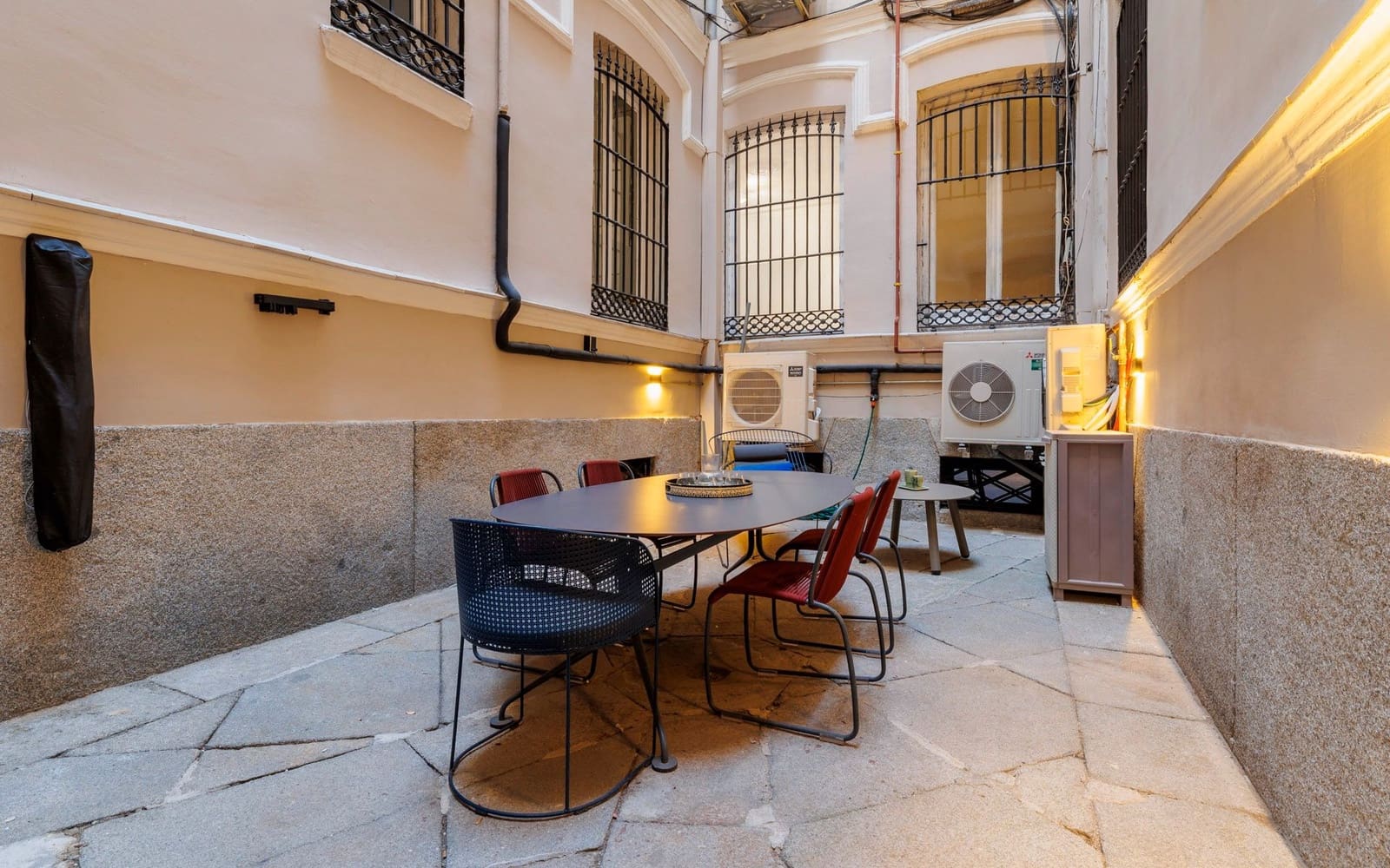 1 bedroom Flat for sale in Madrid city - € 695,000 (Ref: 9319894)