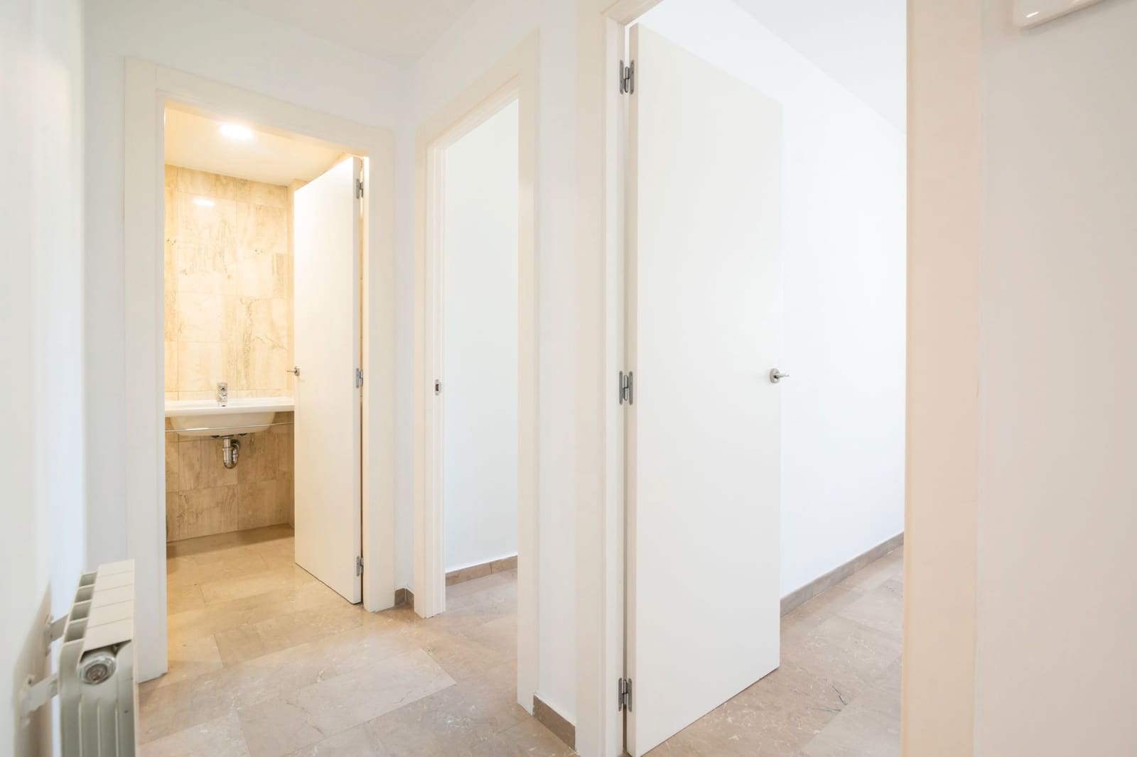 2 sypialnia Mieszkanie na sprzedaż w Miasto Girona z garażem - 275 000 € (Ref: 9343642)