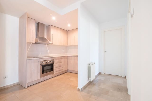 2 sypialnia Mieszkanie na sprzedaż w Miasto Girona z garażem - 275 000 € (Ref: 9343642)