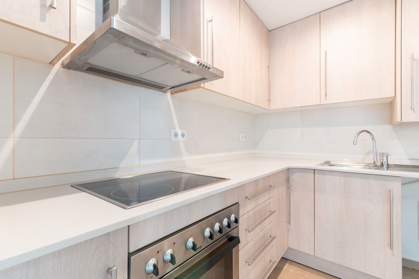 2 sypialnia Mieszkanie na sprzedaż w Miasto Girona z garażem - 275 000 € (Ref: 9343642)