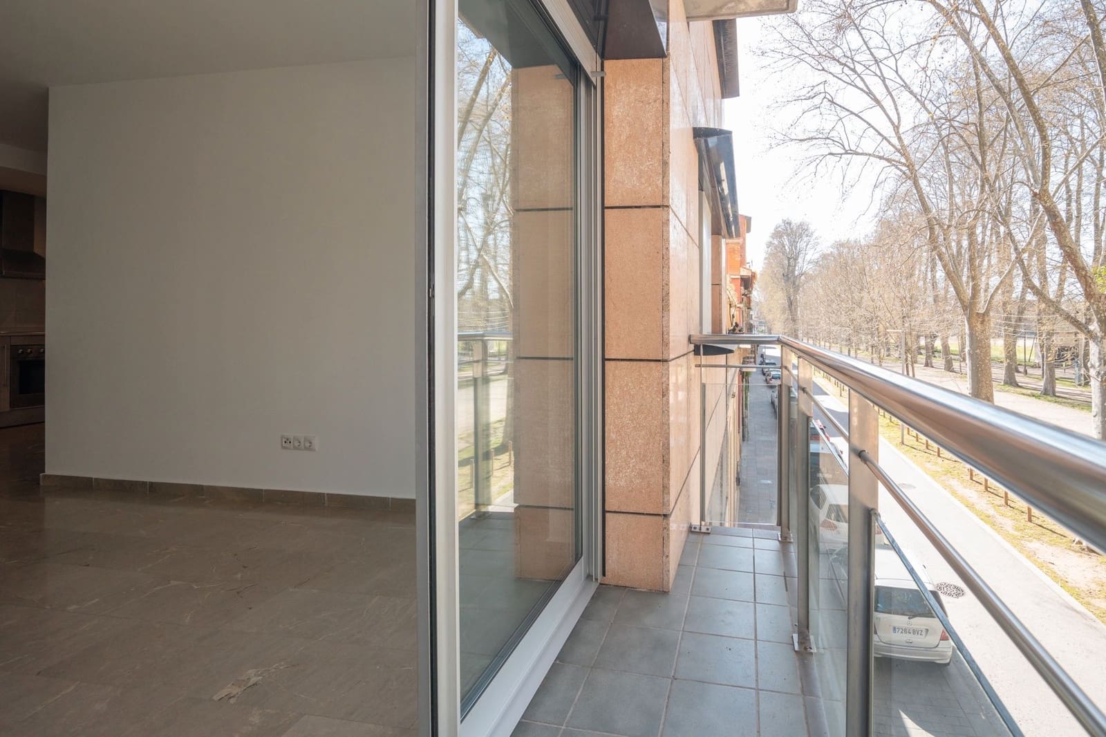 2 sypialnia Mieszkanie na sprzedaż w Miasto Girona z garażem - 275 000 € (Ref: 9343642)