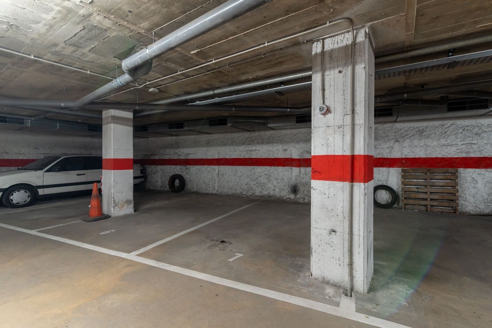 2 sypialnia Mieszkanie na sprzedaż w Miasto Girona z garażem - 275 000 € (Ref: 9343642)