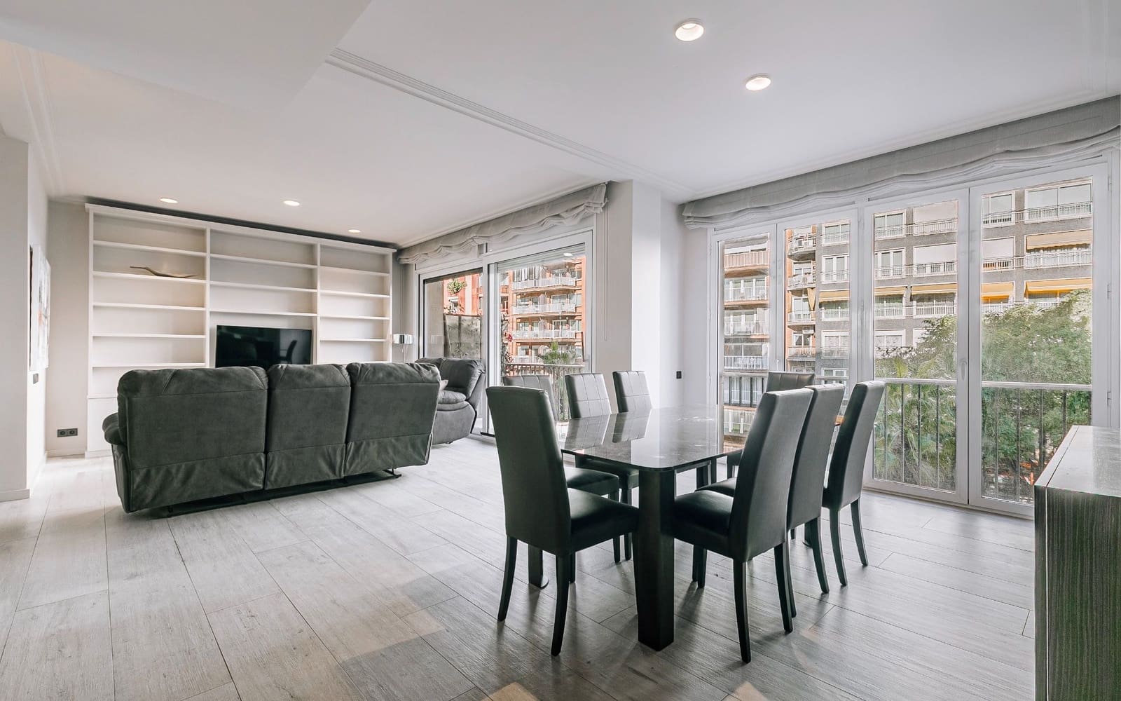 3 sypialnia Mieszkanie do wynajęcia w Miasto Barcelona z garażem - 3 600 € (Ref: 9348032)