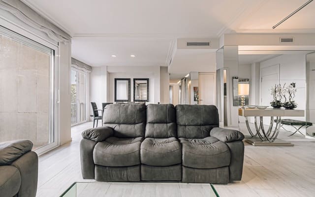 3 camera da letto Appartamento da affittare in El Putxet i El Farró, Barcelona città con garage - 3.600 € (Rif: 9348032)