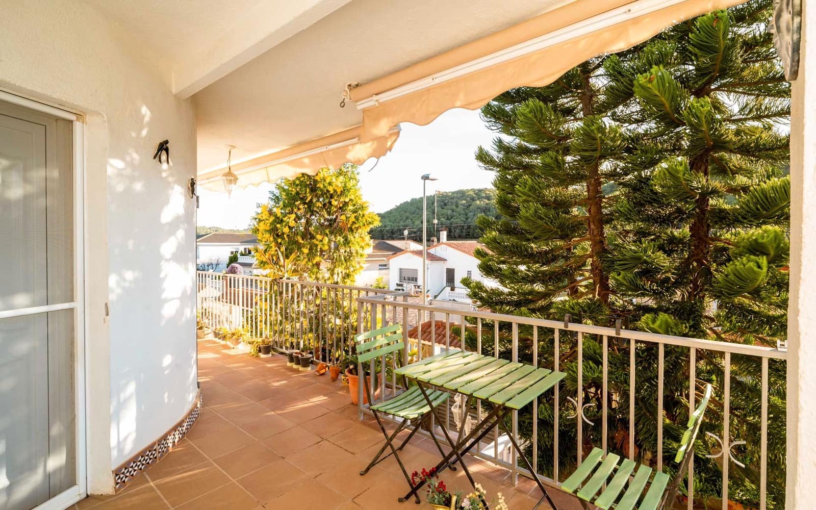 4 sypialnia Willa na sprzedaż w Calafell z basenem garażem - 294 900 € (Ref: 9348035)