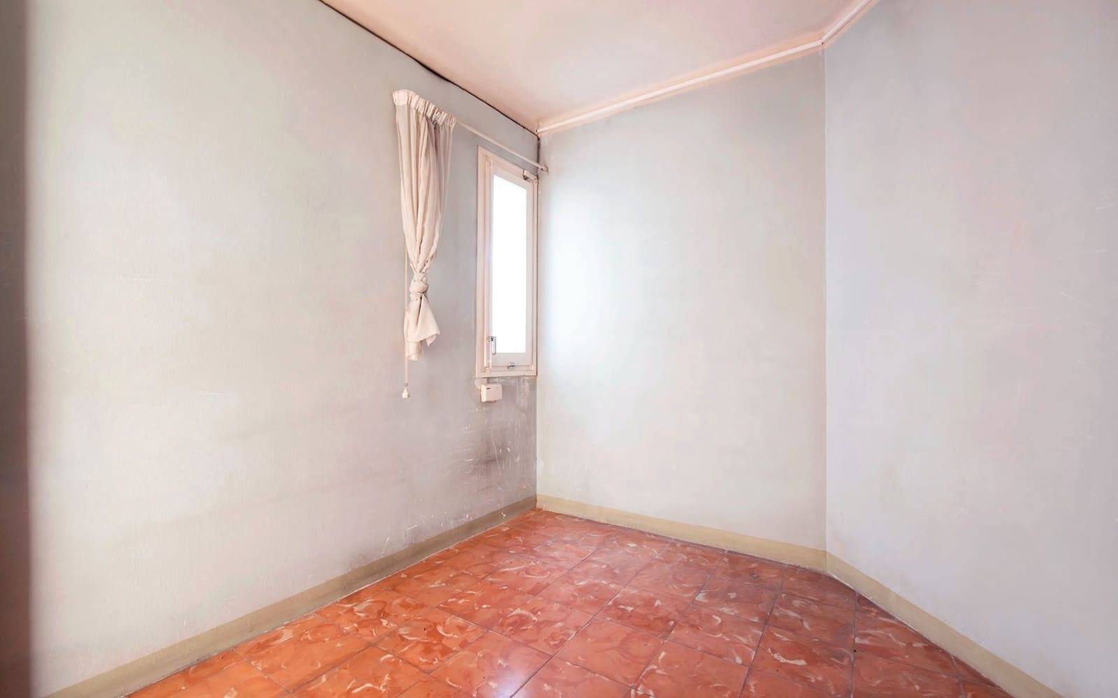 4 soveværelse Lejlighed til salg i Barcelona by - € 470.000 (Ref: 9354160)