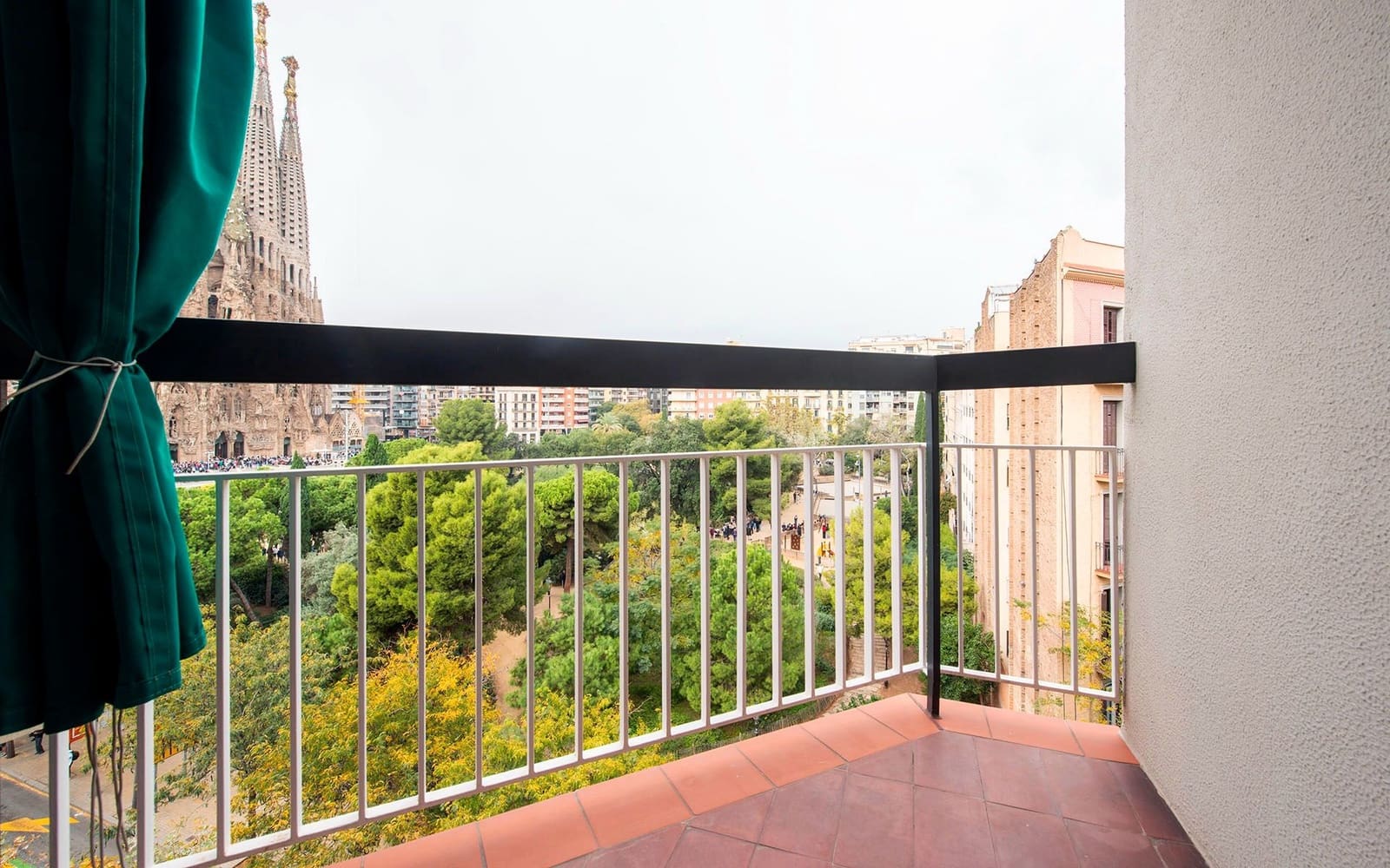 4 soveværelse Lejlighed til salg i Barcelona by - € 470.000 (Ref: 9354160)