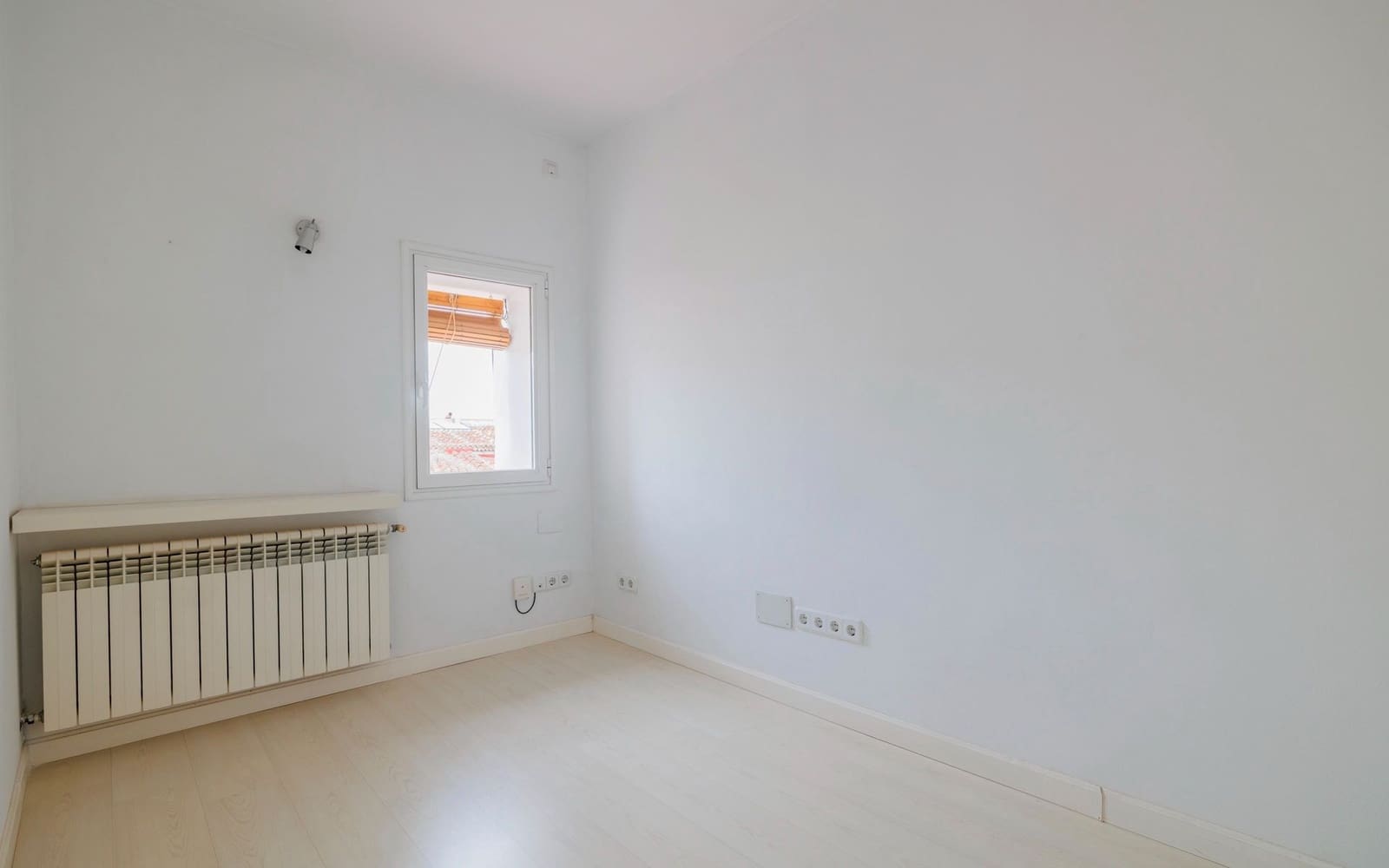 Appartement de 2 chambres à louer à Madrid ville - 1 900 € (Ref: 9354161)