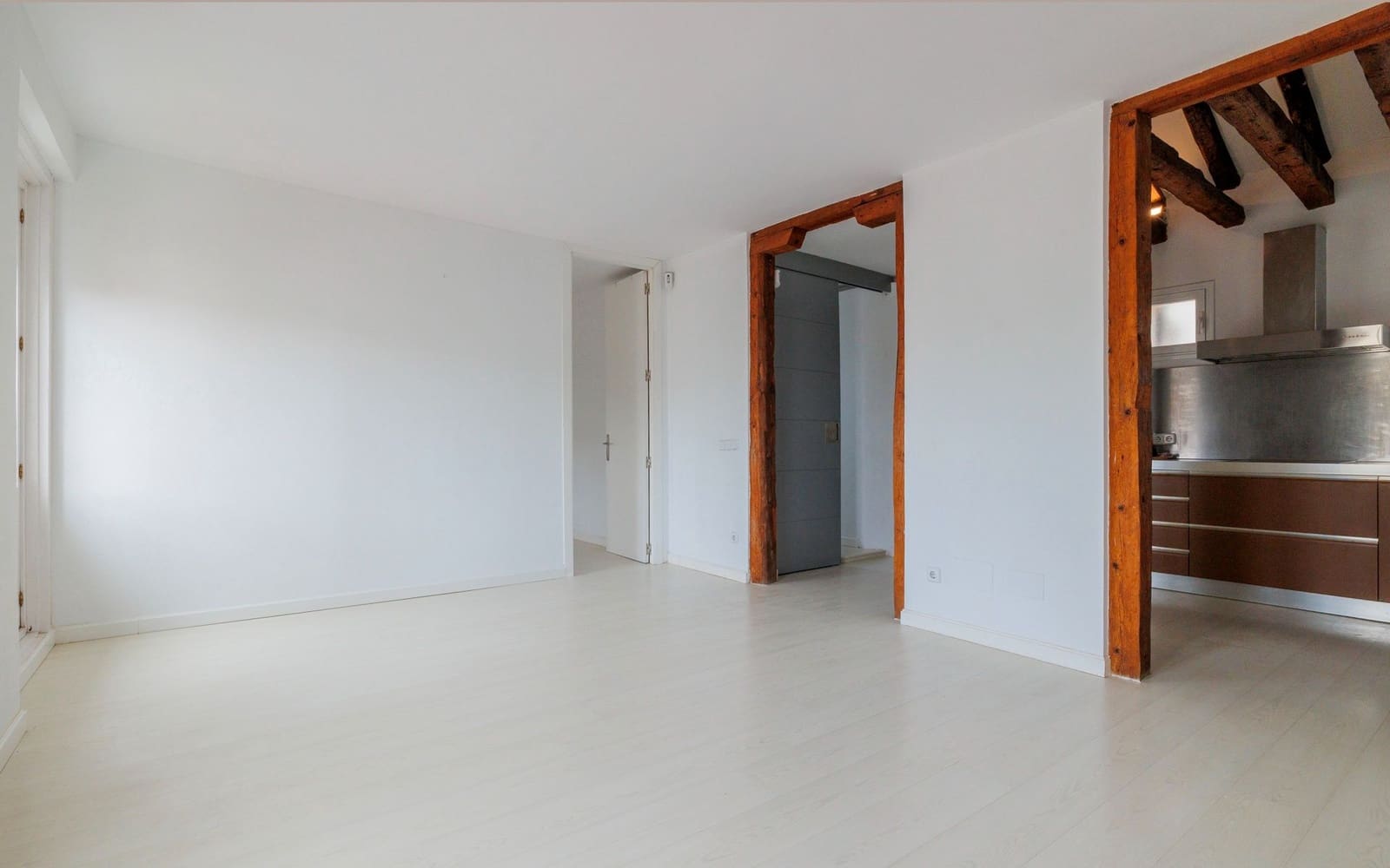 Appartement de 2 chambres à louer à Madrid ville - 1 900 € (Ref: 9354161)