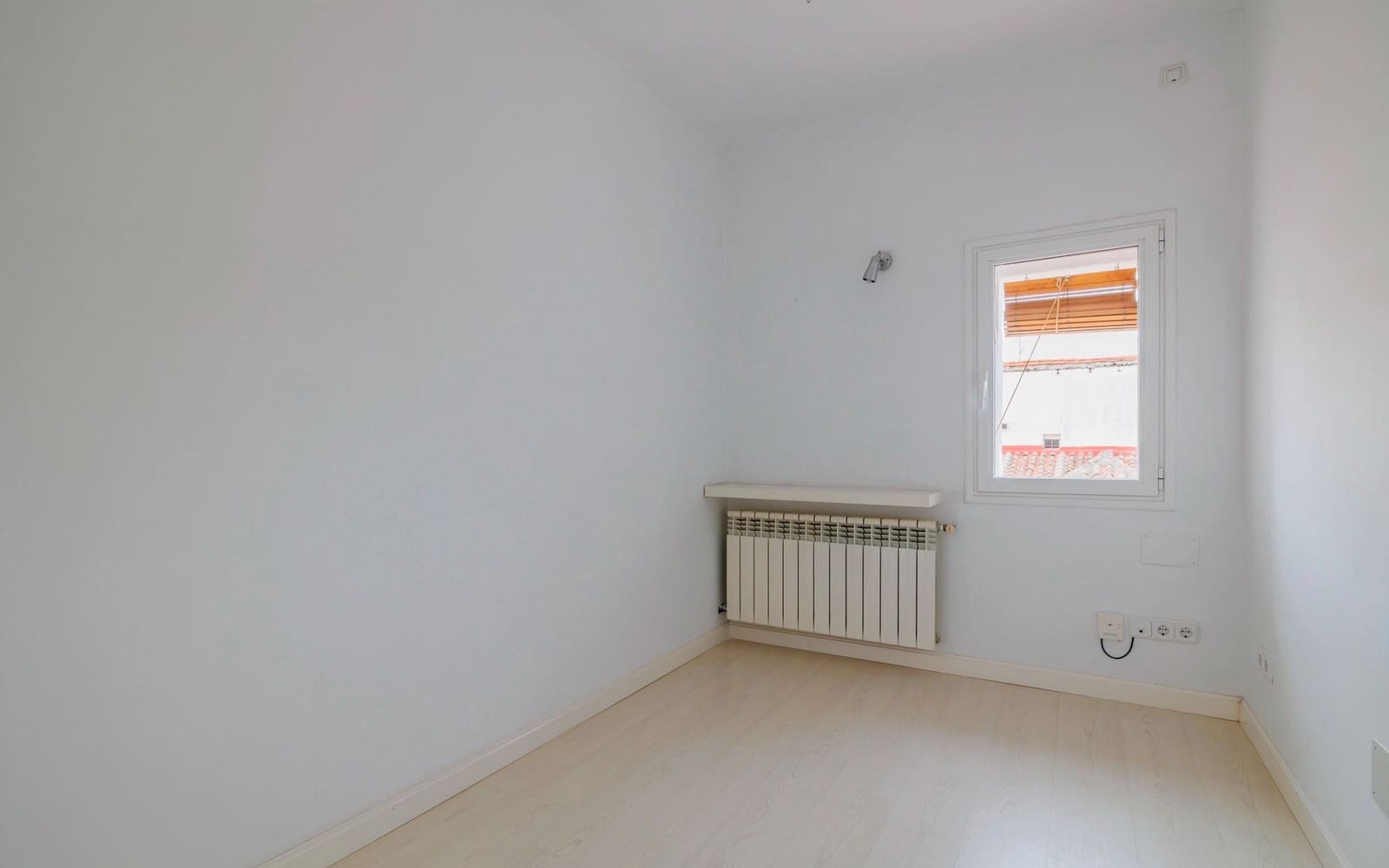 Appartement de 2 chambres à louer à Madrid ville - 1 900 € (Ref: 9354161)
