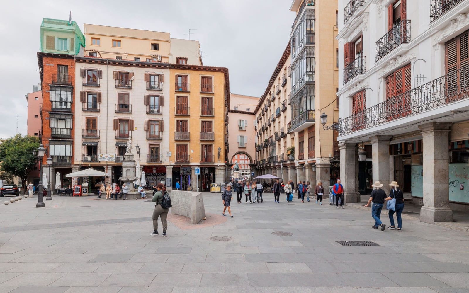 Appartement de 2 chambres à louer à Madrid ville - 1 900 € (Ref: 9354161)