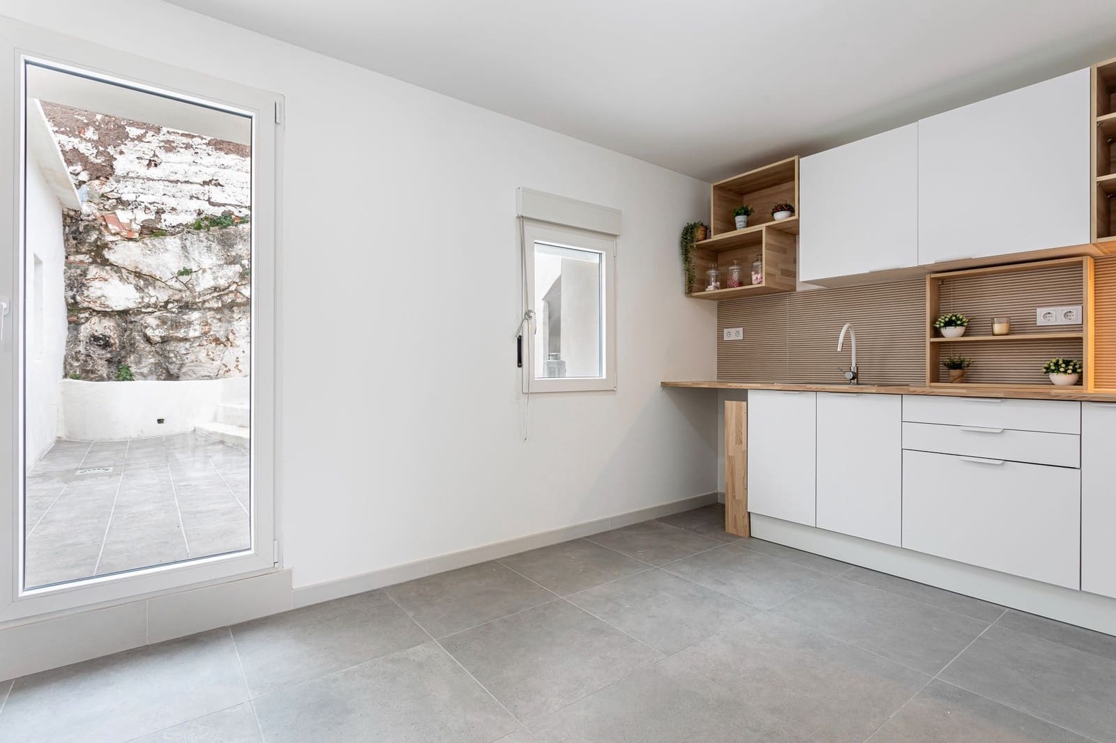 Casa de 3 habitaciones en Sagunto / Sagunt en venta - 199.000 € (Ref: 9354162)