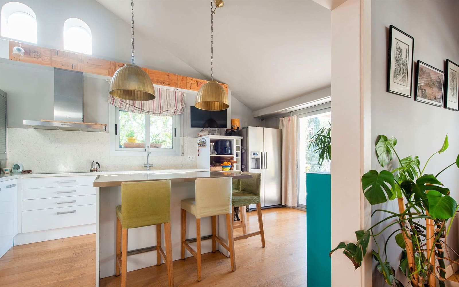 4 makuuhuone Huvila myytävänä paikassa Castelldefels mukana uima-altaan 
autotalli - 1 100 000 € (Ref: 9362866)