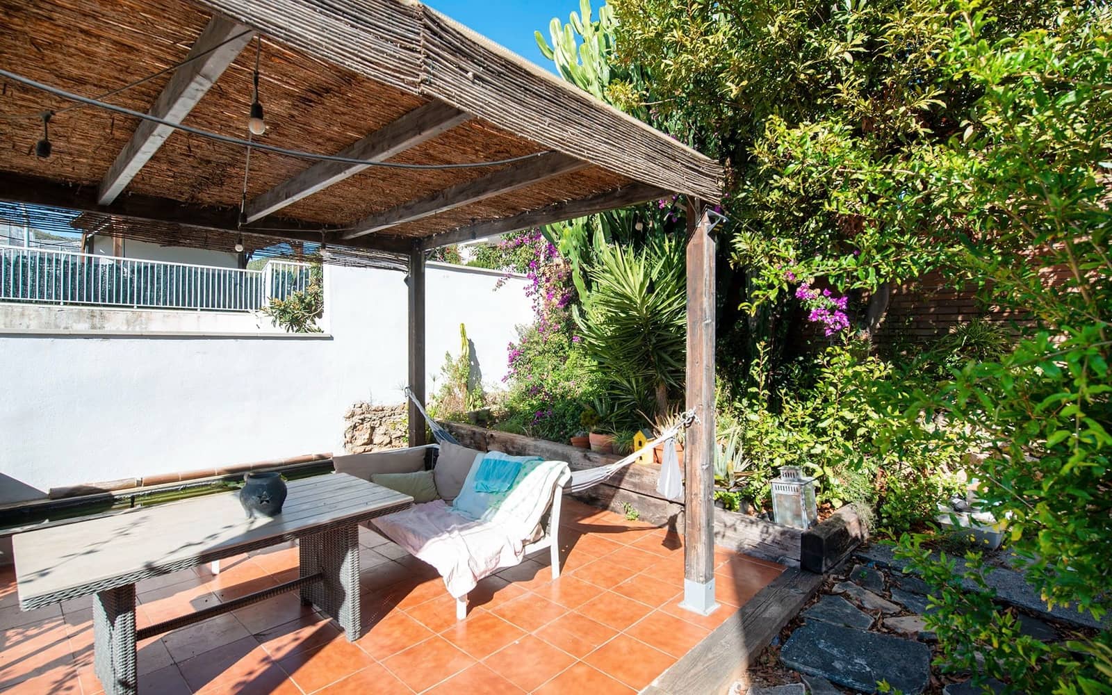 4 makuuhuone Huvila myytävänä paikassa Castelldefels mukana uima-altaan 
autotalli - 1 100 000 € (Ref: 9362866)