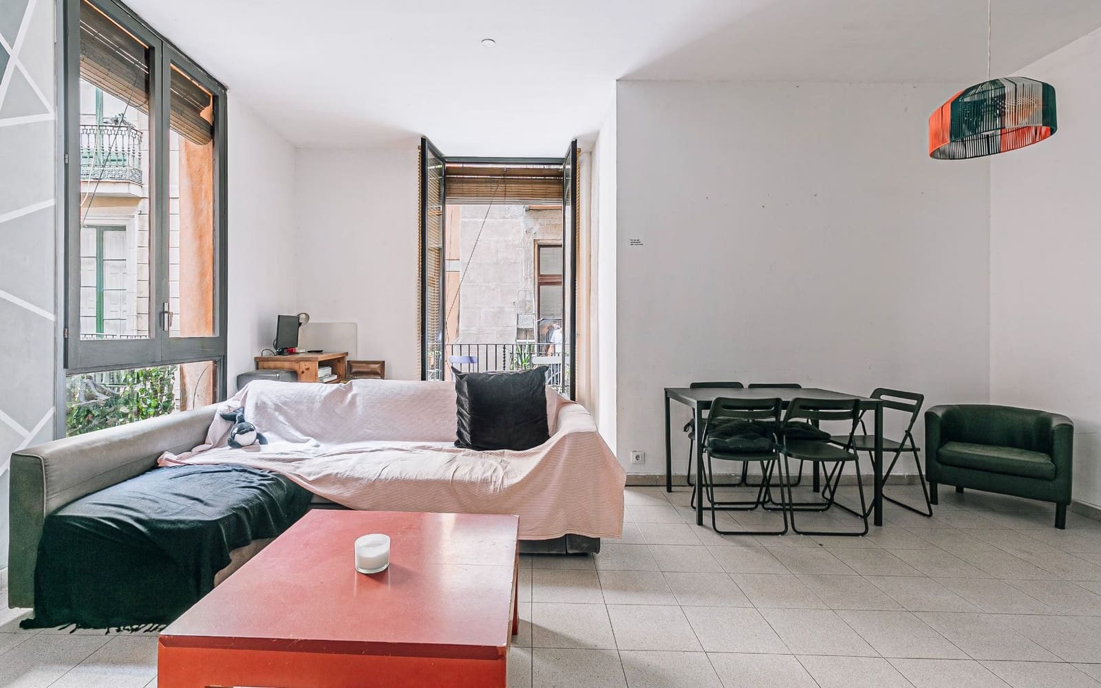 3 soveværelse Lejlighed til salg i Barcelona by - € 349.000 (Ref: 9368977)