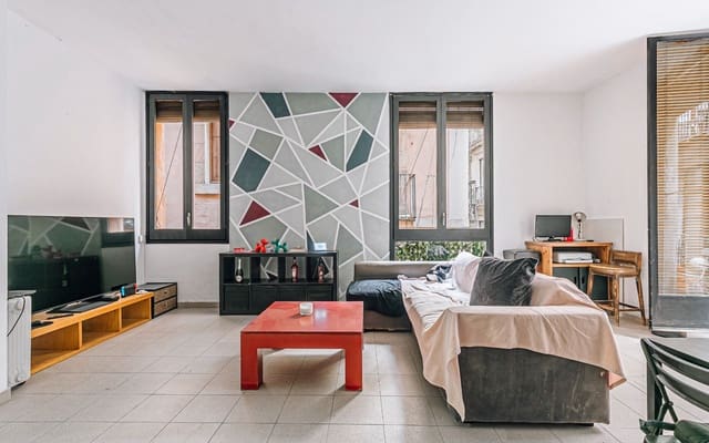 3 chambre Appartement à vendre à El Barri Gòtic, Barcelone ville - 349 000 € (Ref: 9368977)