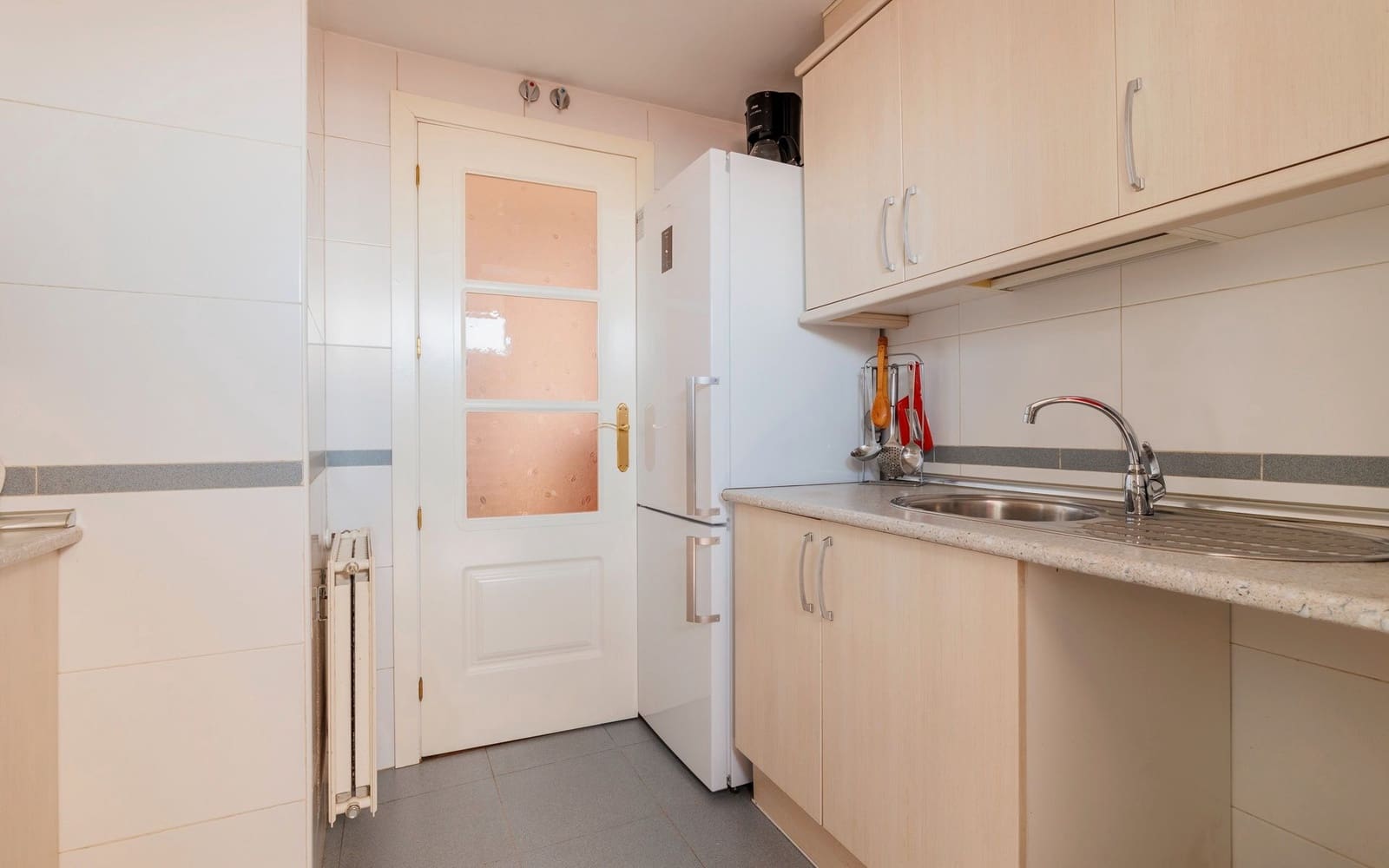 1 makuuhuone Kattohuoneisto vuokrattavana paikassa Madrid kaupunki mukana uima-altaan 
autotalli - 1 250 € (Ref: 9386035)