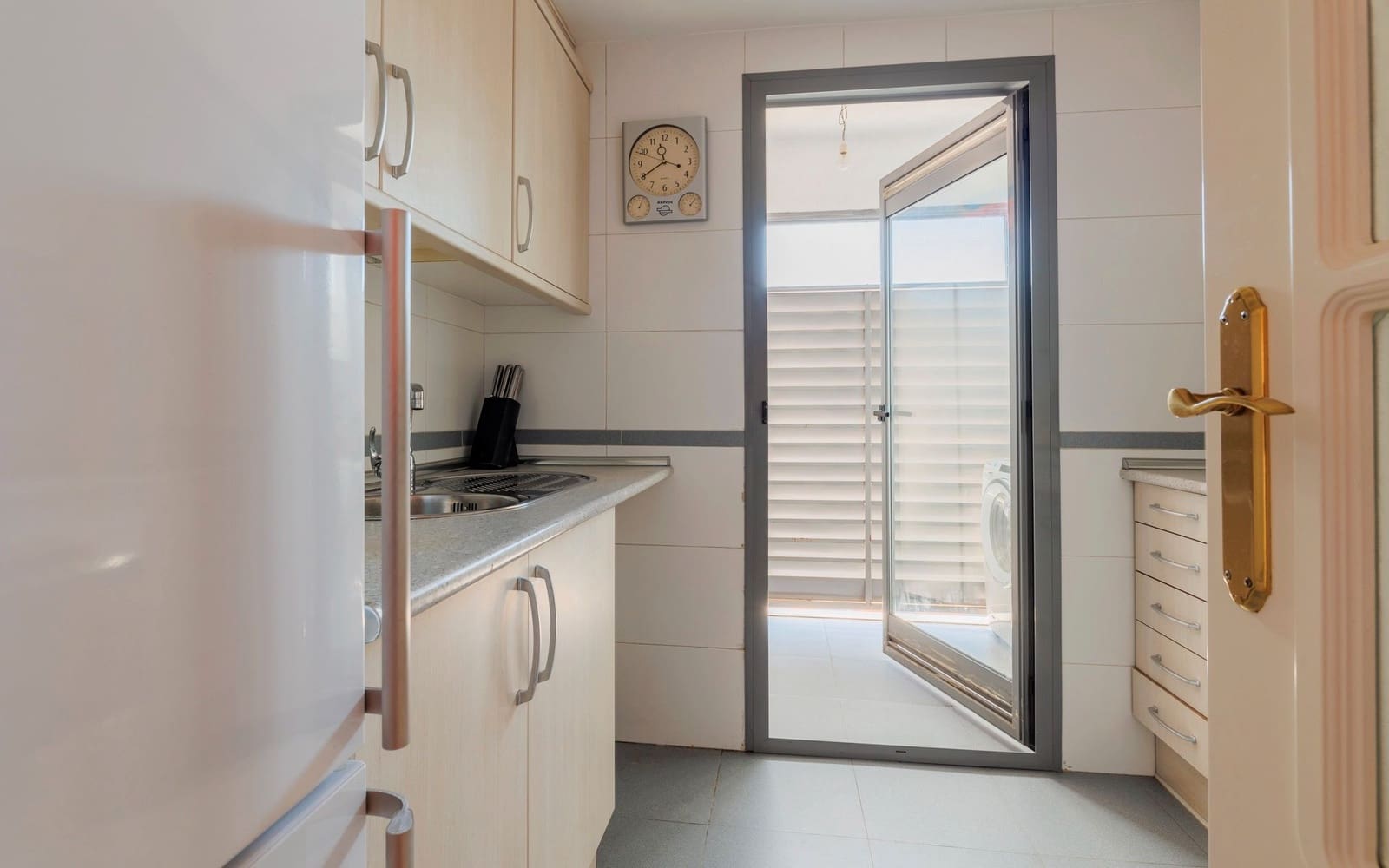 1 makuuhuone Kattohuoneisto vuokrattavana paikassa Madrid kaupunki mukana uima-altaan 
autotalli - 1 250 € (Ref: 9386035)