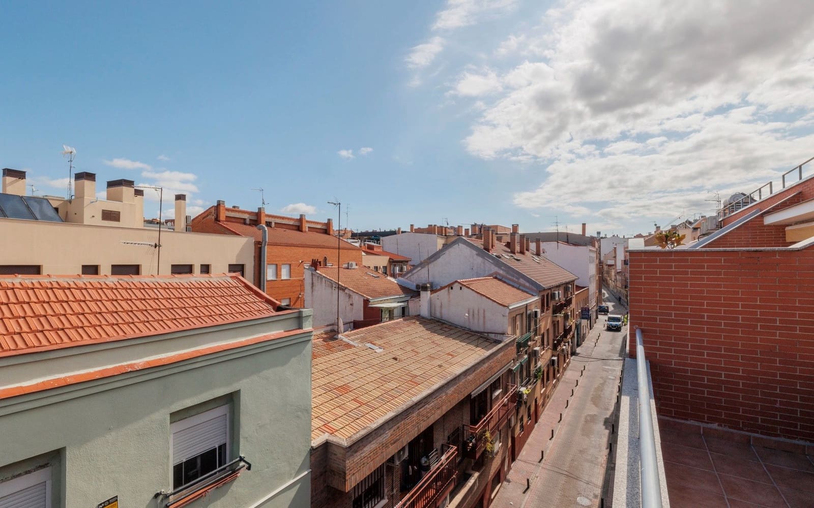 1 makuuhuone Kattohuoneisto vuokrattavana paikassa Madrid kaupunki mukana uima-altaan 
autotalli - 1 250 € (Ref: 9386035)