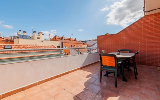 1 sypialnia Penthouse do wynajęcia w Numancia, Miasto Madryt z basenem garażem - 1 250 € (Ref: 9386035)