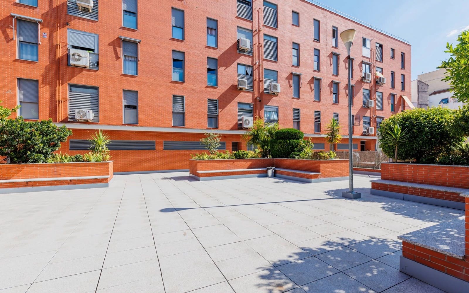 1 makuuhuone Kattohuoneisto vuokrattavana paikassa Madrid kaupunki mukana uima-altaan 
autotalli - 1 250 € (Ref: 9386035)