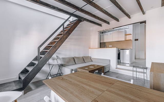 1 slaapkamer Penthouse te koop in Sant Pere, Santa Caterina i La Ribera, Barcelona stad - € 345.000 (Ref: 9390031)