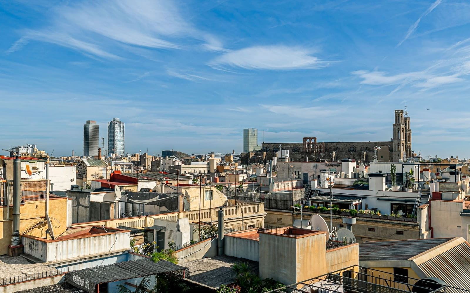 1 slaapkamer Penthouse te koop in Barcelona stad - € 335.000 (Ref: 9390031)