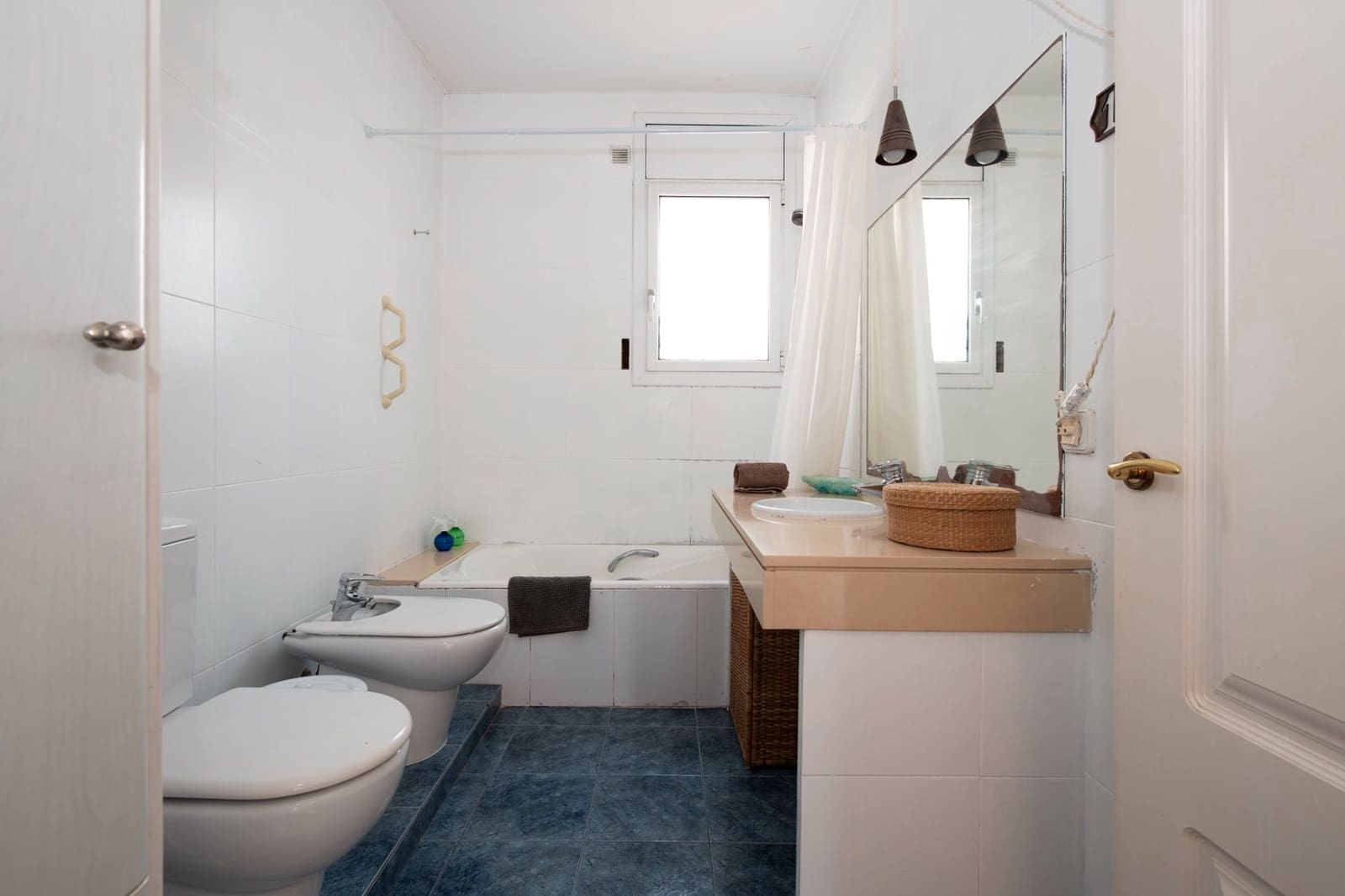 6 bedroom Villa for sale in Arenys de Mar with pool garage - € 595,000 (Ref: 9399845)