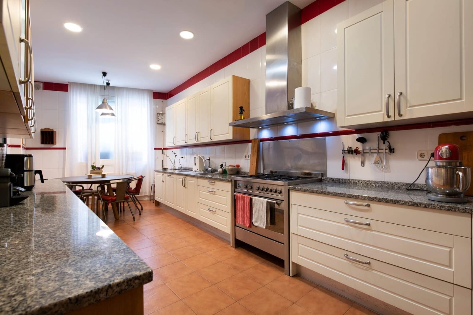 6 bedroom Villa for sale in Arenys de Mar with pool garage - € 595,000 (Ref: 9399845)