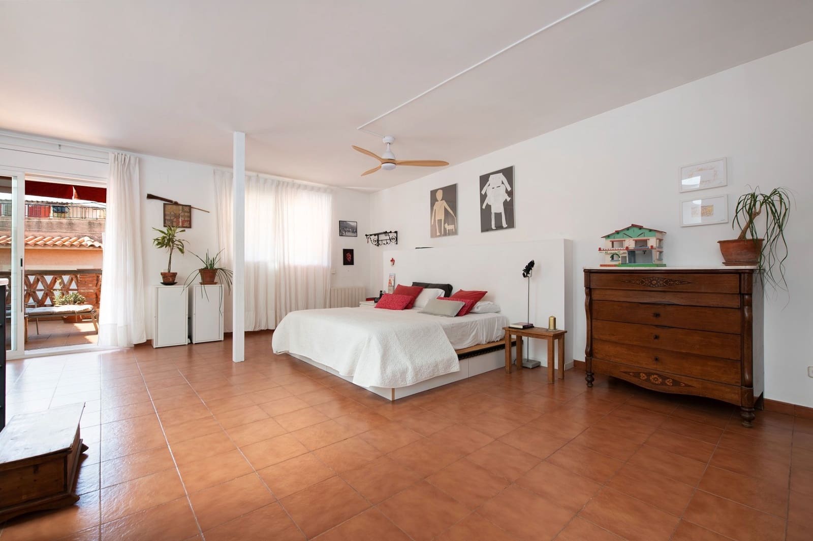 6 bedroom Villa for sale in Arenys de Mar with pool garage - € 595,000 (Ref: 9399845)