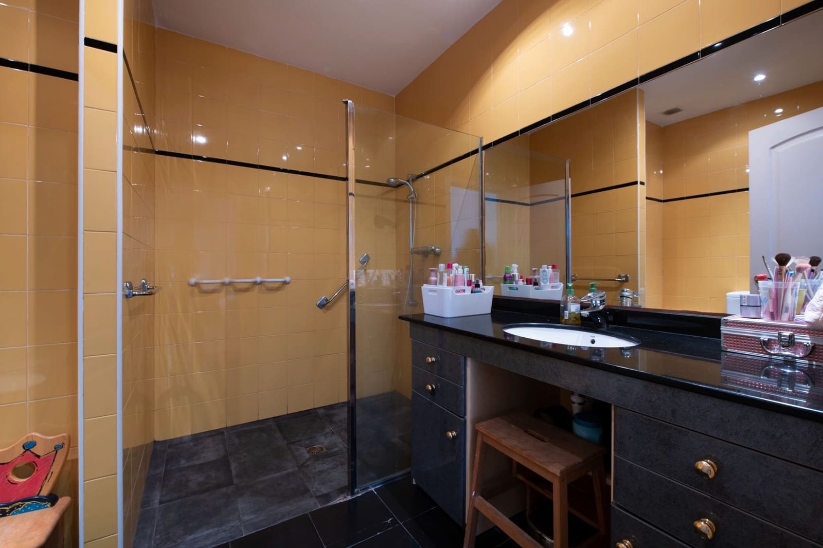 6 bedroom Villa for sale in Arenys de Mar with pool garage - € 595,000 (Ref: 9399845)