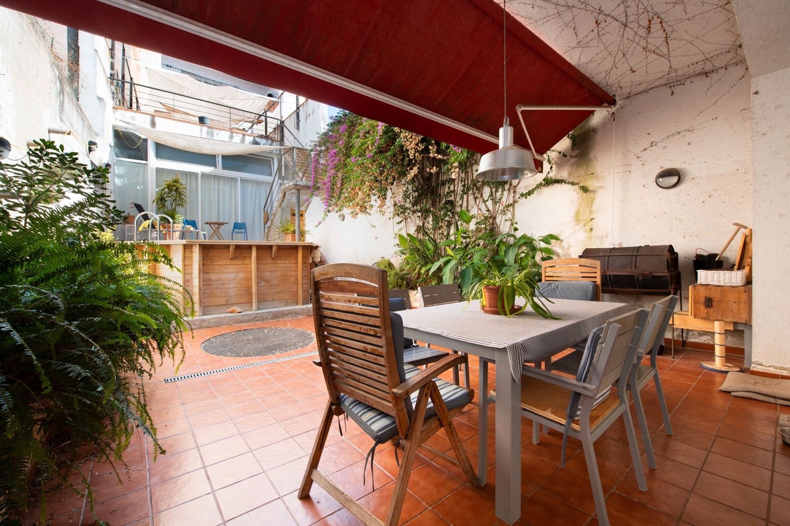 6 bedroom Villa for sale in Arenys de Mar with pool garage - € 595,000 (Ref: 9399845)