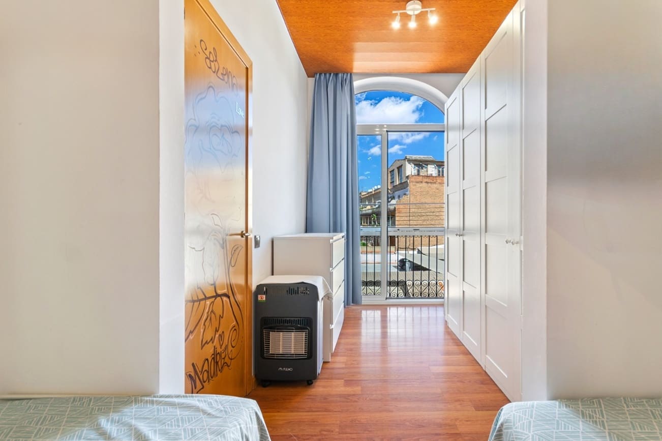 4 soveværelse Lejlighed til salg i Barcelona by - € 599.000 (Ref: 9402675)