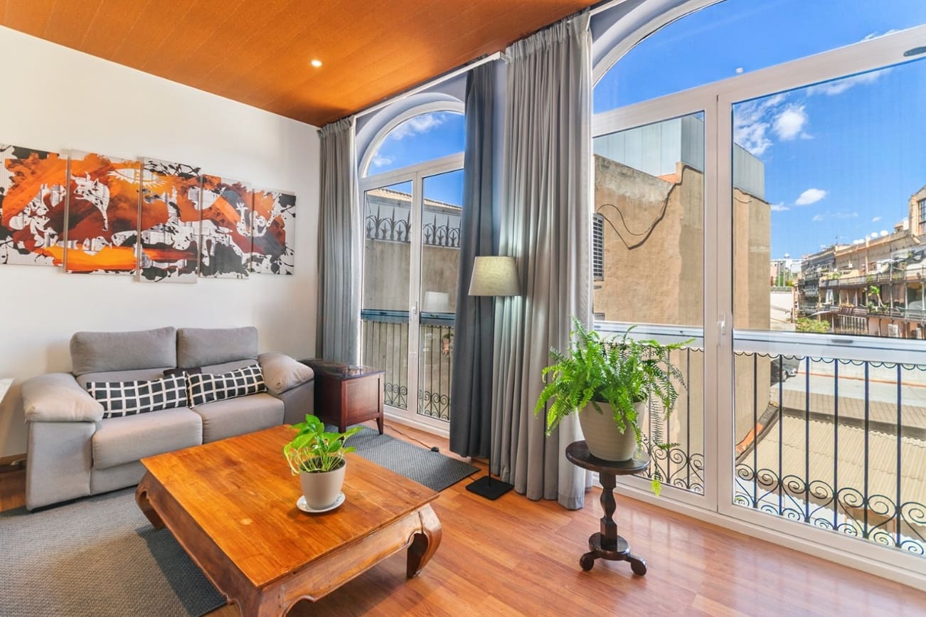 4 soveværelse Lejlighed til salg i Barcelona by - € 599.000 (Ref: 9402675)