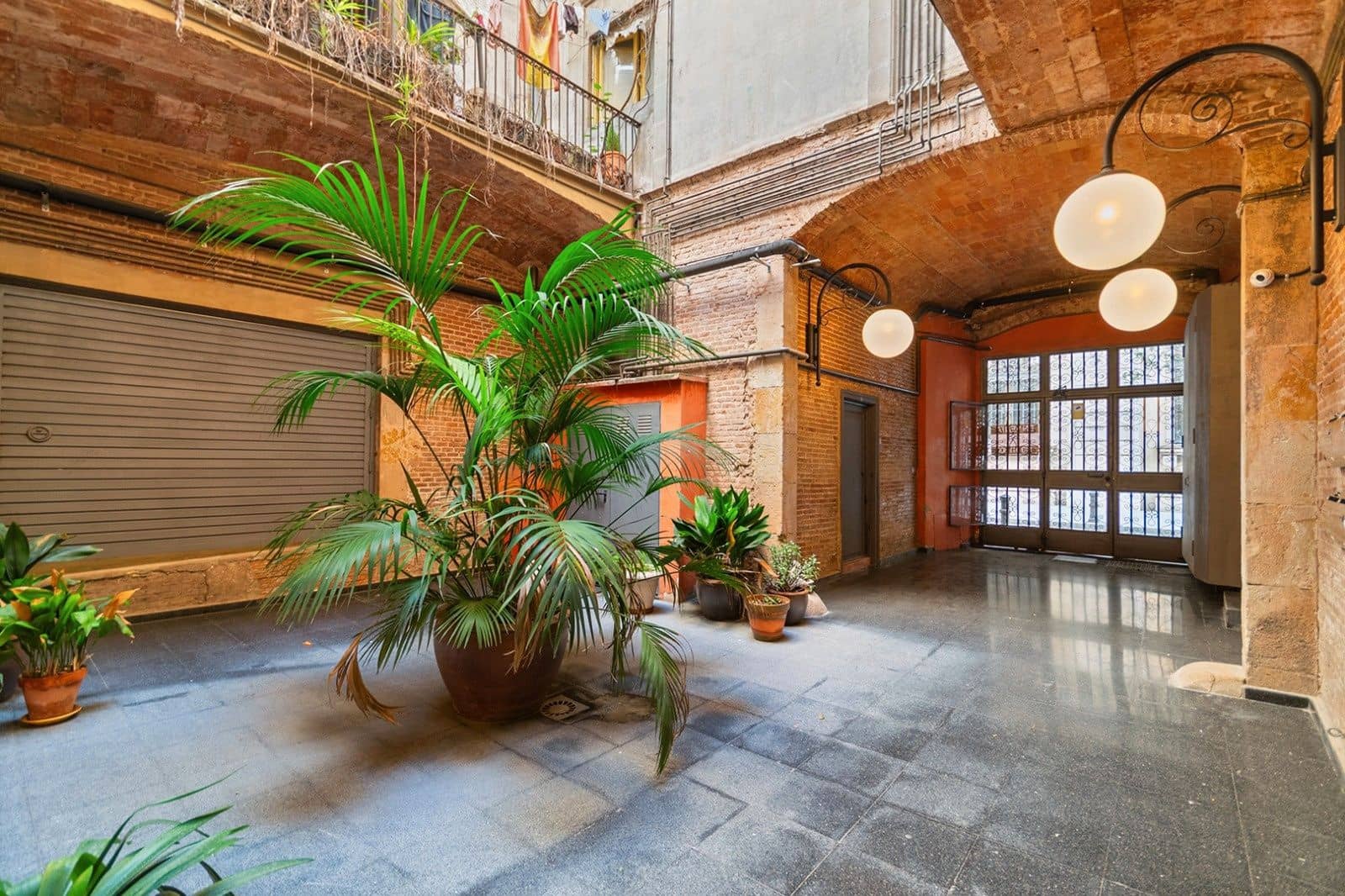 4 soveværelse Lejlighed til salg i Barcelona by - € 599.000 (Ref: 9402675)