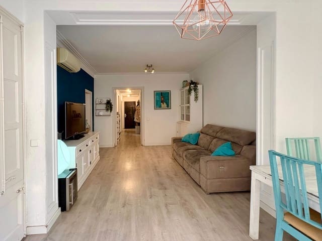 3 soverom Leilighet til salgs i L'Antiga Esquerra de L'Eixample, Barcelona by - € 550 000 (Ref: 9406923)