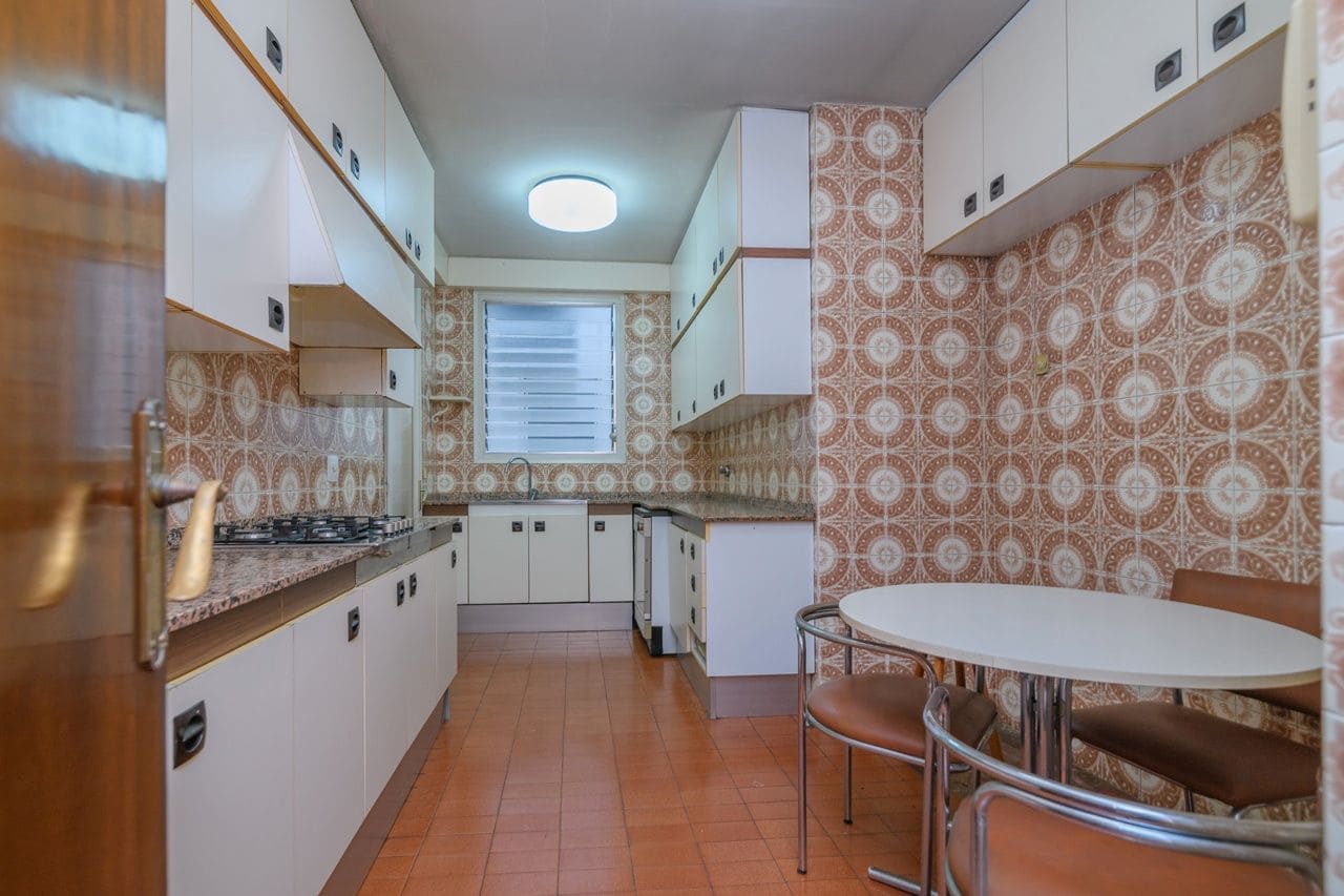 4 soveværelse Lejlighed til salg i Barcelona by - € 740.000 (Ref: 9414798)