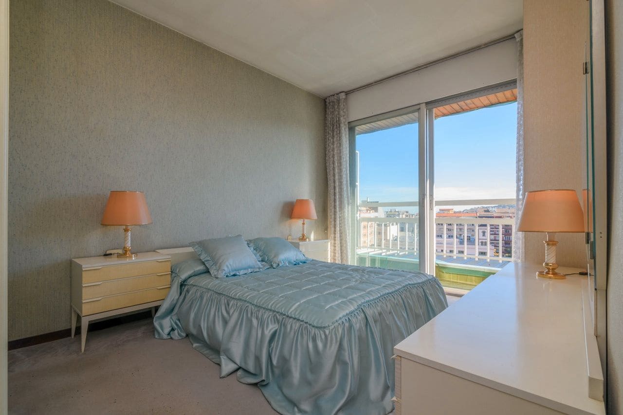 4 soveværelse Lejlighed til salg i Barcelona by - € 740.000 (Ref: 9414798)