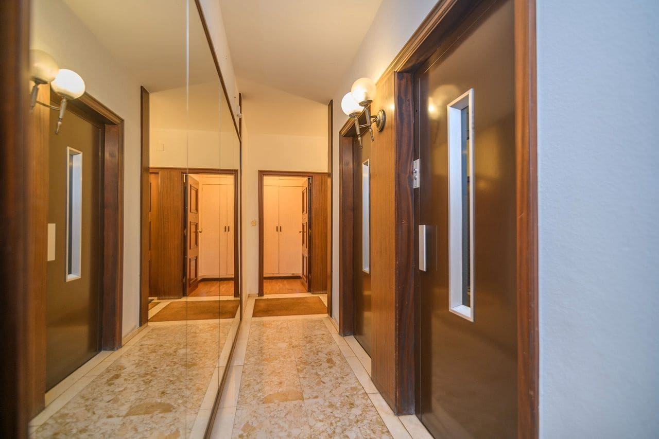 4 soveværelse Lejlighed til salg i Barcelona by - € 740.000 (Ref: 9414798)