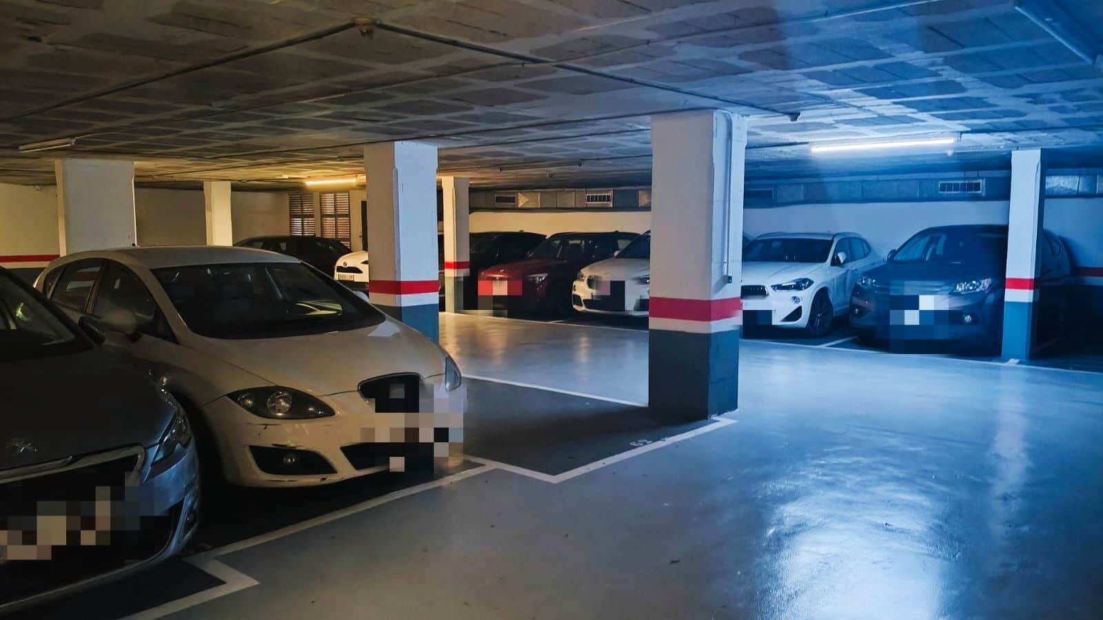Garage for sale in Barcelona city - € 25,000 (Ref: 9415487)