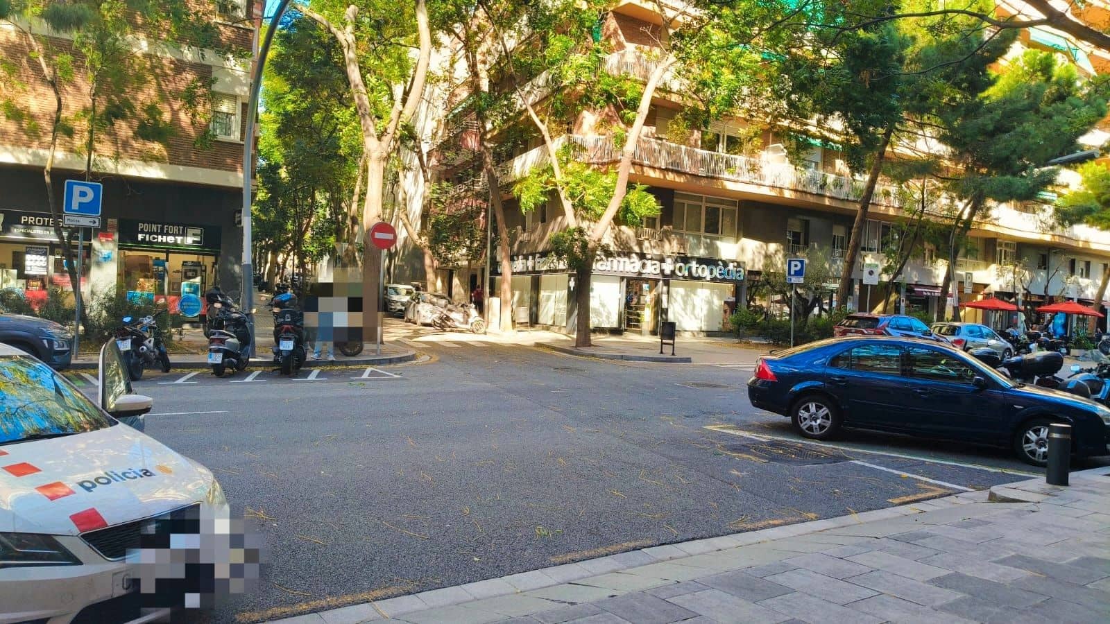 Garage for sale in Barcelona city - € 25,000 (Ref: 9415487)