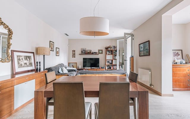 4 soverom Leilighet til salgs i L'Antiga Esquerra de L'Eixample, Barcelona by - € 910 000 (Ref: 9417614)