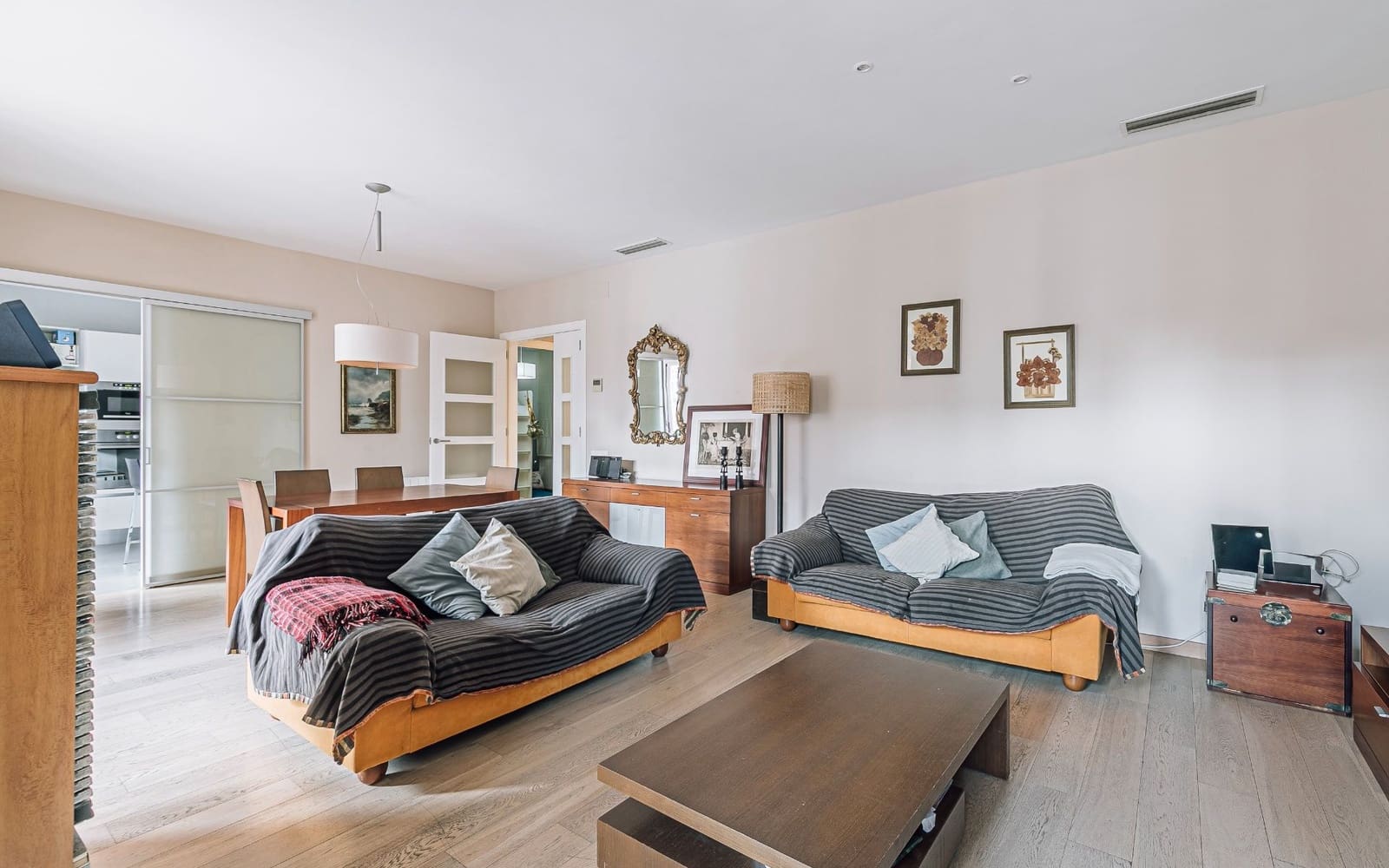 4 soveværelse Lejlighed til salg i Barcelona by - € 910.000 (Ref: 9417614)