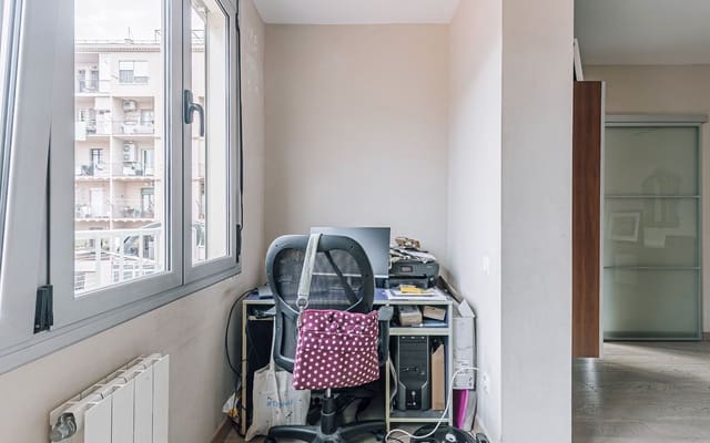 4 soverom Leilighet til salgs i L'Antiga Esquerra de L'Eixample, Barcelona by - € 910 000 (Ref: 9417614)